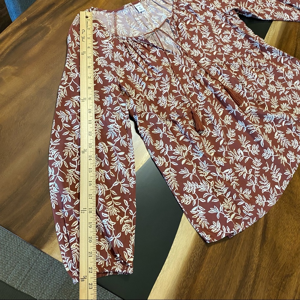 Old Navy Fall Top - Picture 10 of 11